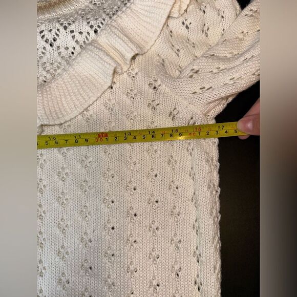 Broadway 38 Cream Ruffle Yoke Pointelle Knit Sweater Size M EUC - Picture 8 of 9